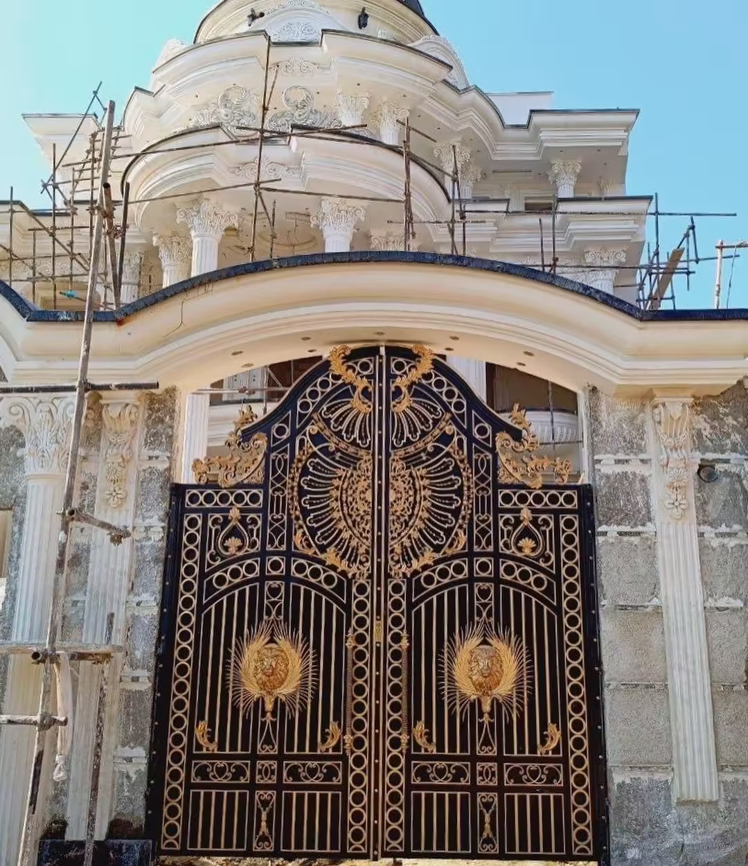 خرید و بررسی درب ویلایی فرفورژه