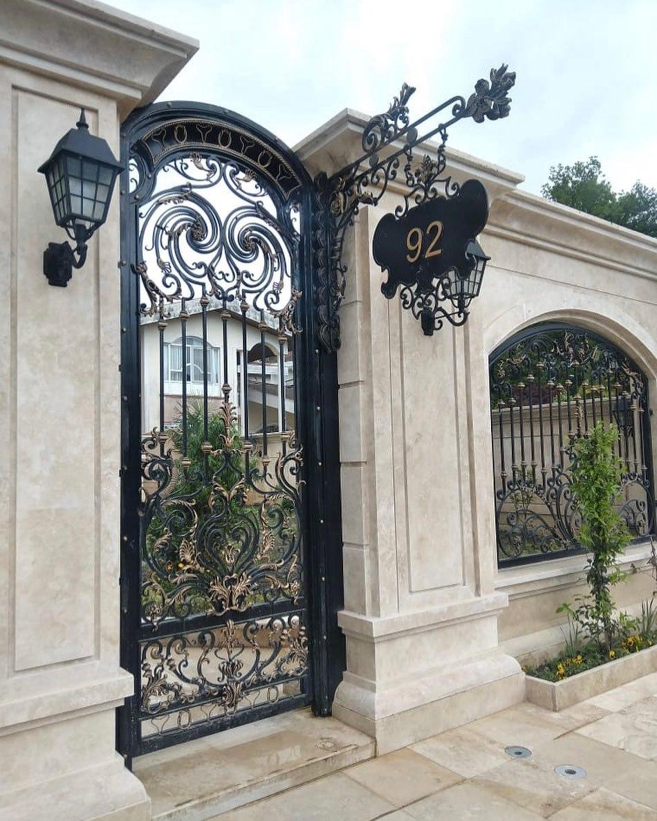 درب حیاط ساده و آهنی