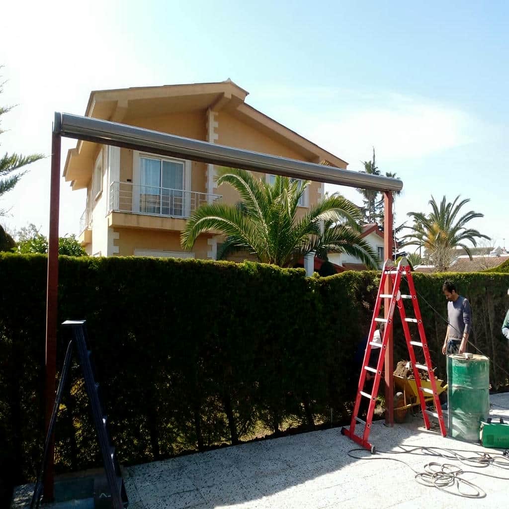 موتور و ریموت سایبان&zwnj; برقی