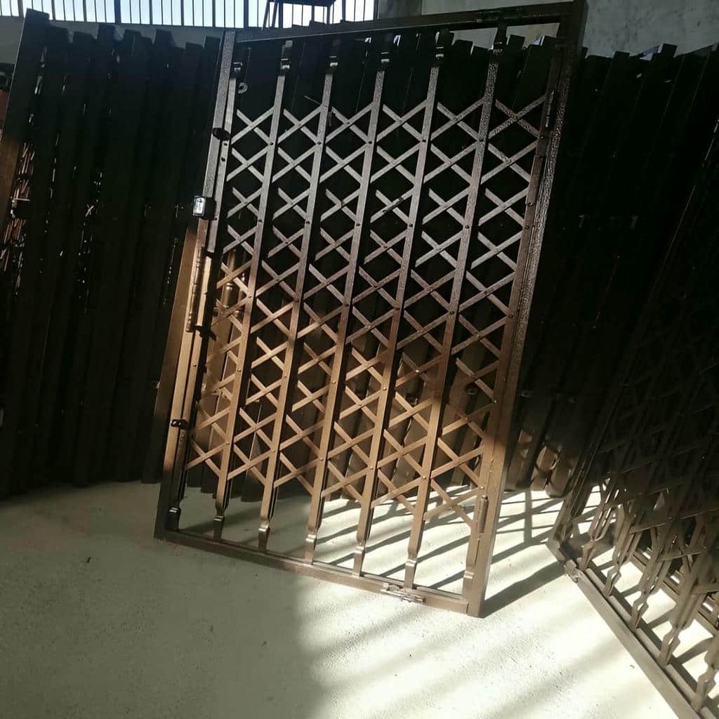 خرید درب آکاردئونی ضدسرقت دوگل در اهواز