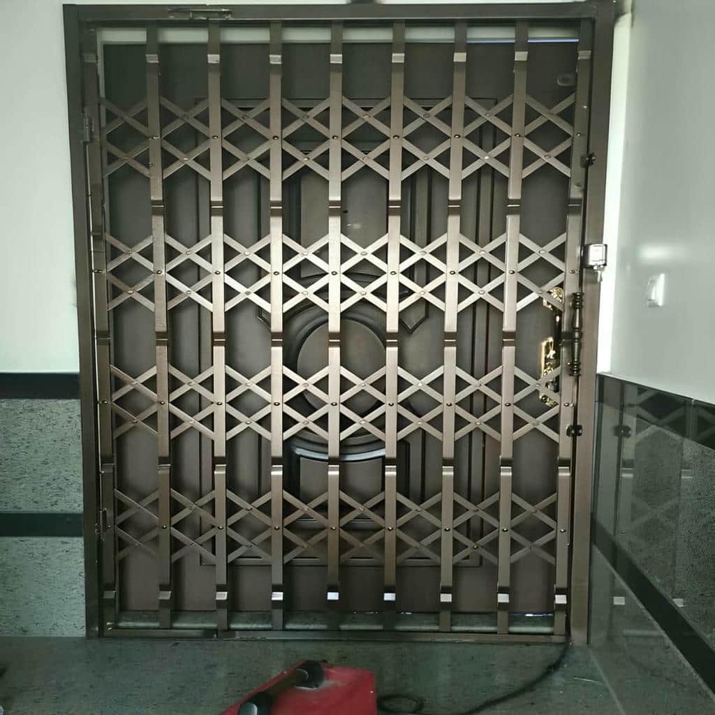 درب آکاردئونی ضدسرقت در شیراز