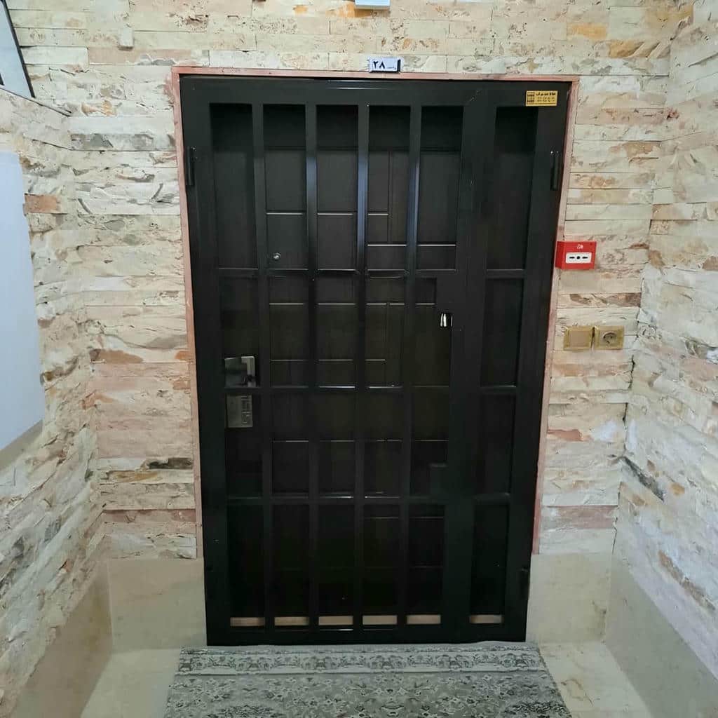 درب آکاردئونی ضدسرقت در اصفهان