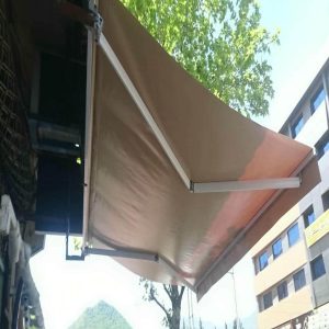سایبان برقی در ایرانشهر