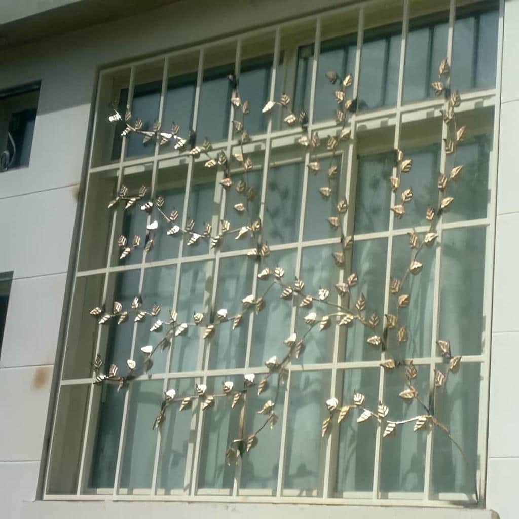 نصب حفاظ پنجره لوکس در فشم
