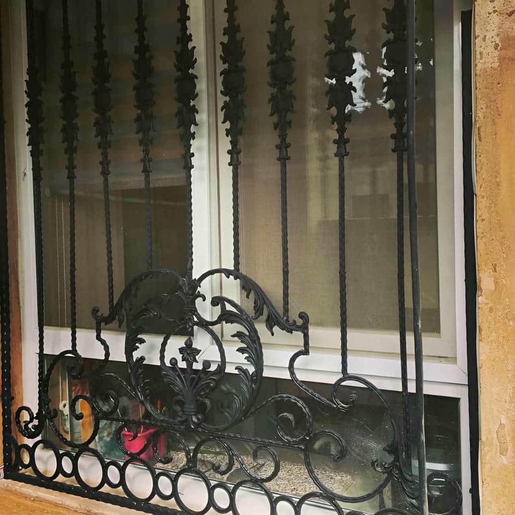 حفاظ پنجره در نظرآباد