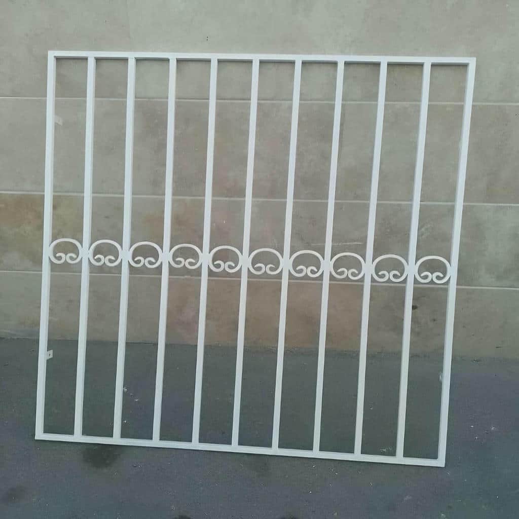 نصب حفاظ پنجره لوکس در مشهد