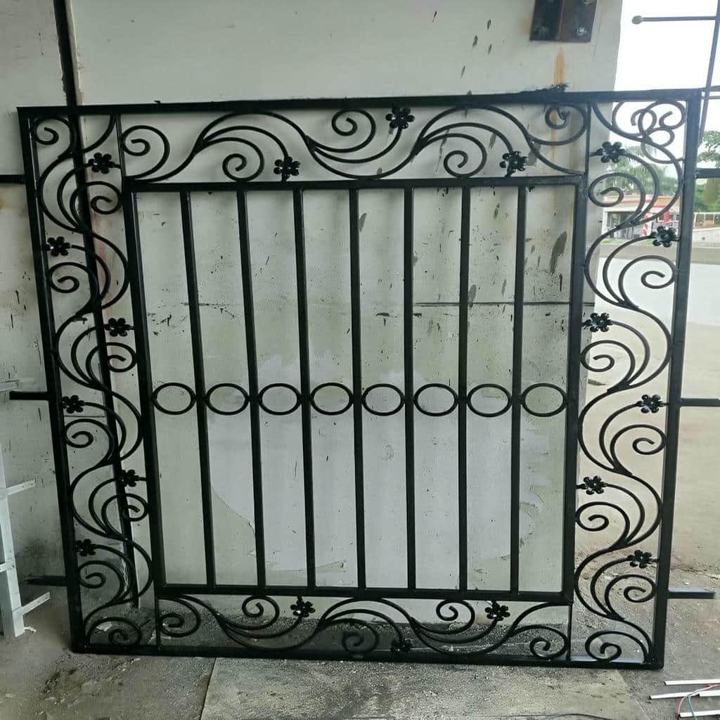 خرید حفاظ پنجره فرفورژه در بومهن