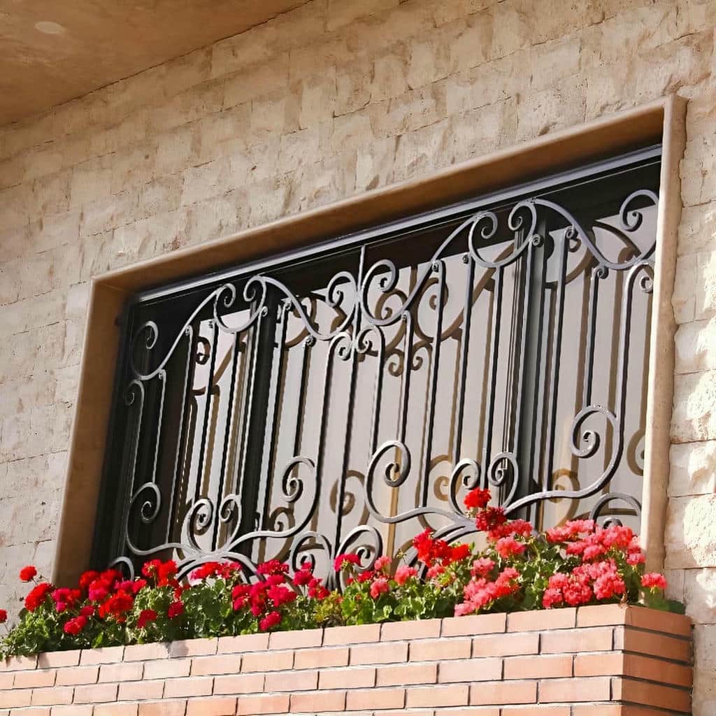 حفاظ پنجره در سقز