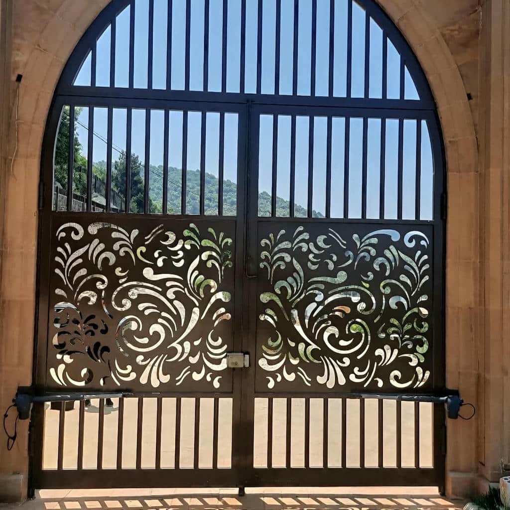 نصب جک درب اتوماتیک آپارتمانی در سیرجان