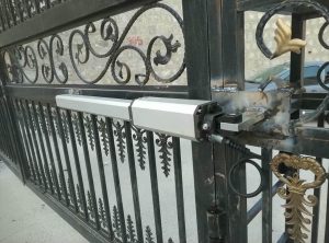 جک درب اتوماتیک در بندر دیلم