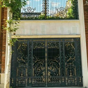درب حیاط ویلایی در ارومیه