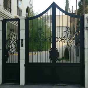 درب حیاط ویلایی در کرمان