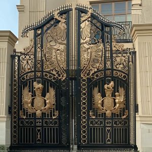 درب حیاط ویلایی در یزد