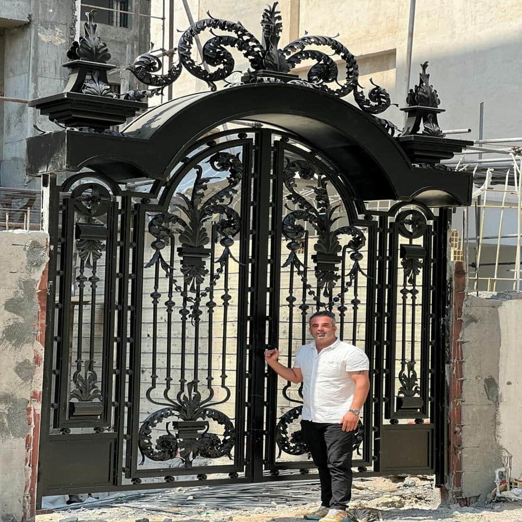 نصب درب حیاط ویلایی ساده در یاسوج