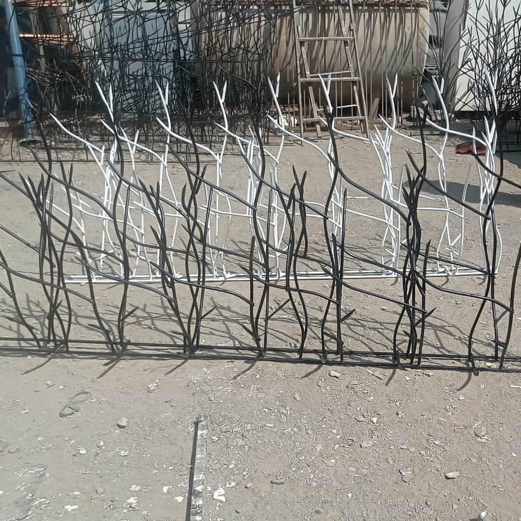 حفاظ شاخ گوزنی و حفاظ سرنیزه ای با نصب روی دیوار