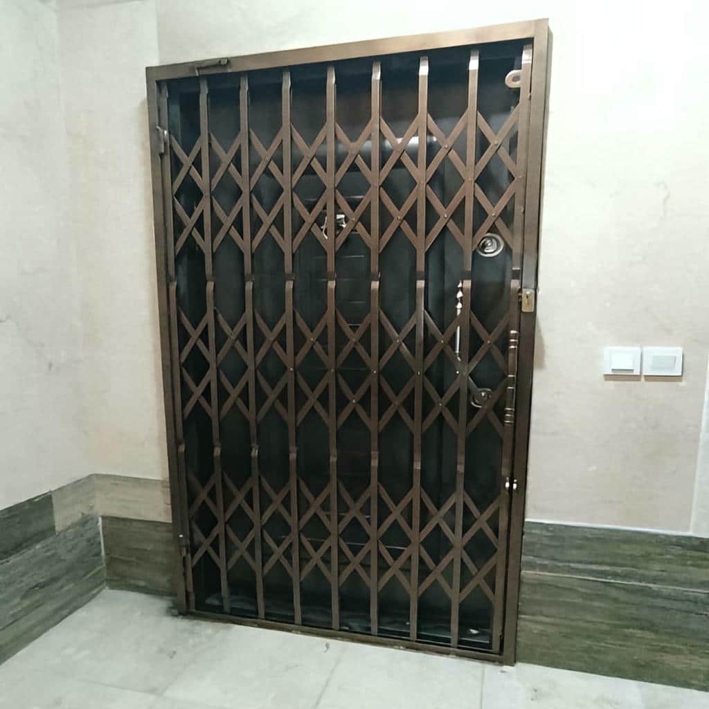 حفاظ خانه هنگام سفر با قفل
