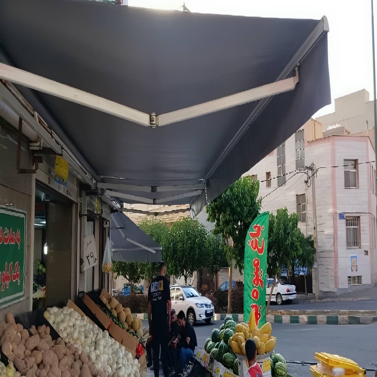 سایبان برقی با پارچه آب گریز برای فصل بارانی