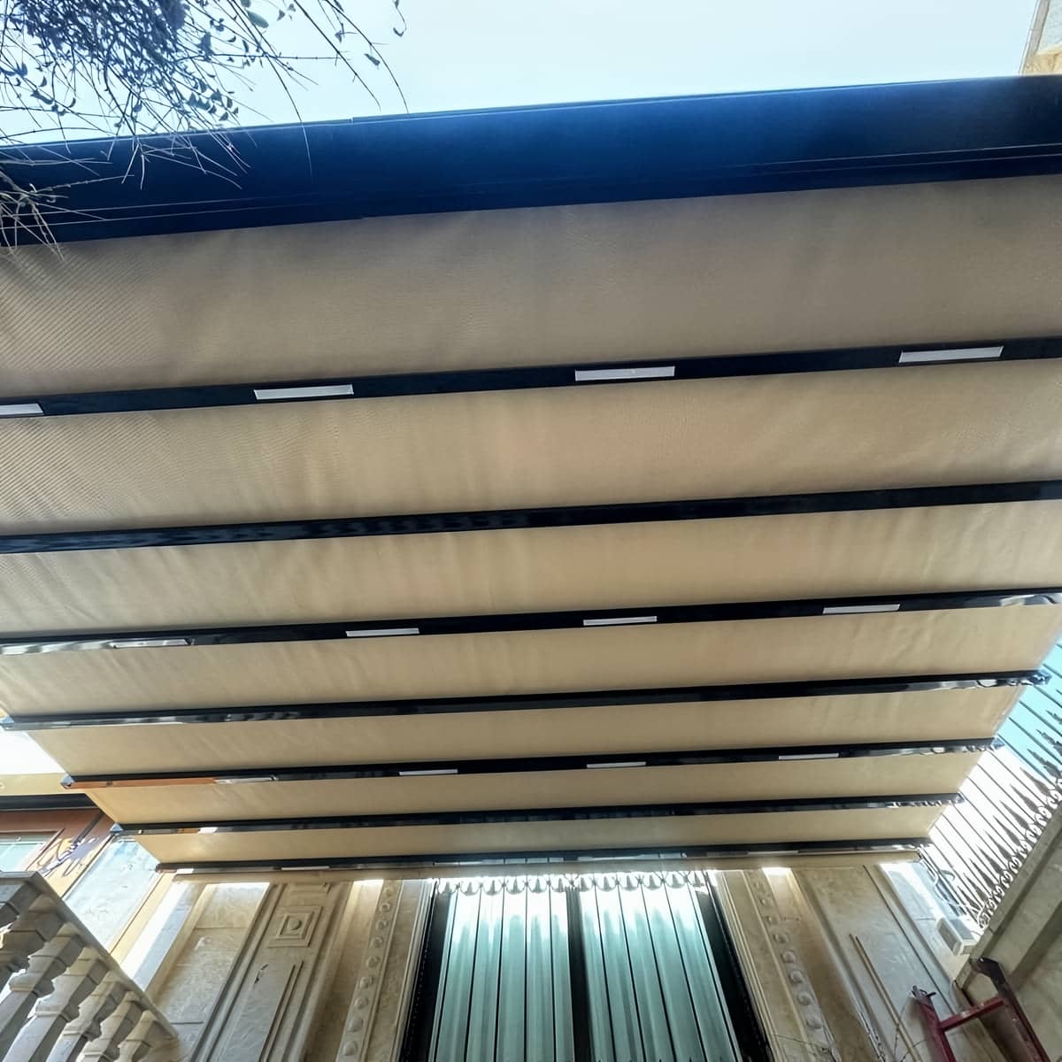 سقف برقی پارچه ای پرگولا با سنسور باران