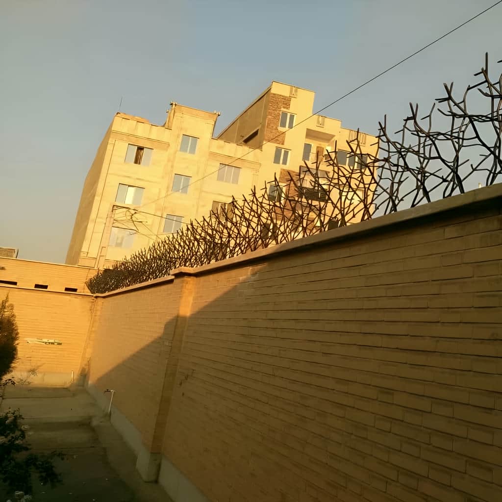 سفارش حفاظ آبشاری موج نرم برای نمای سنگی