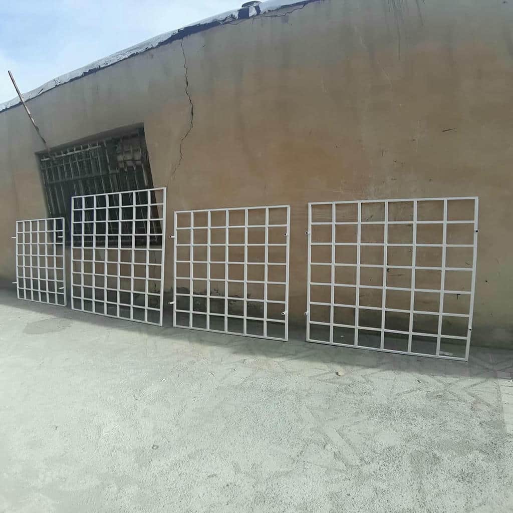 ساخت حفاظ پنجره رنگی کوره ای با پروفیل مقاوم