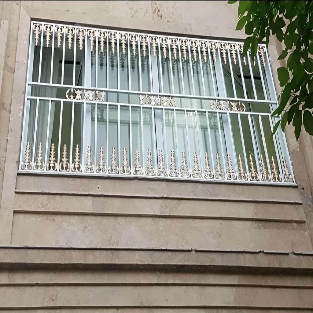 نصب حفاظ پنجره بالکن تراس کنار نرده