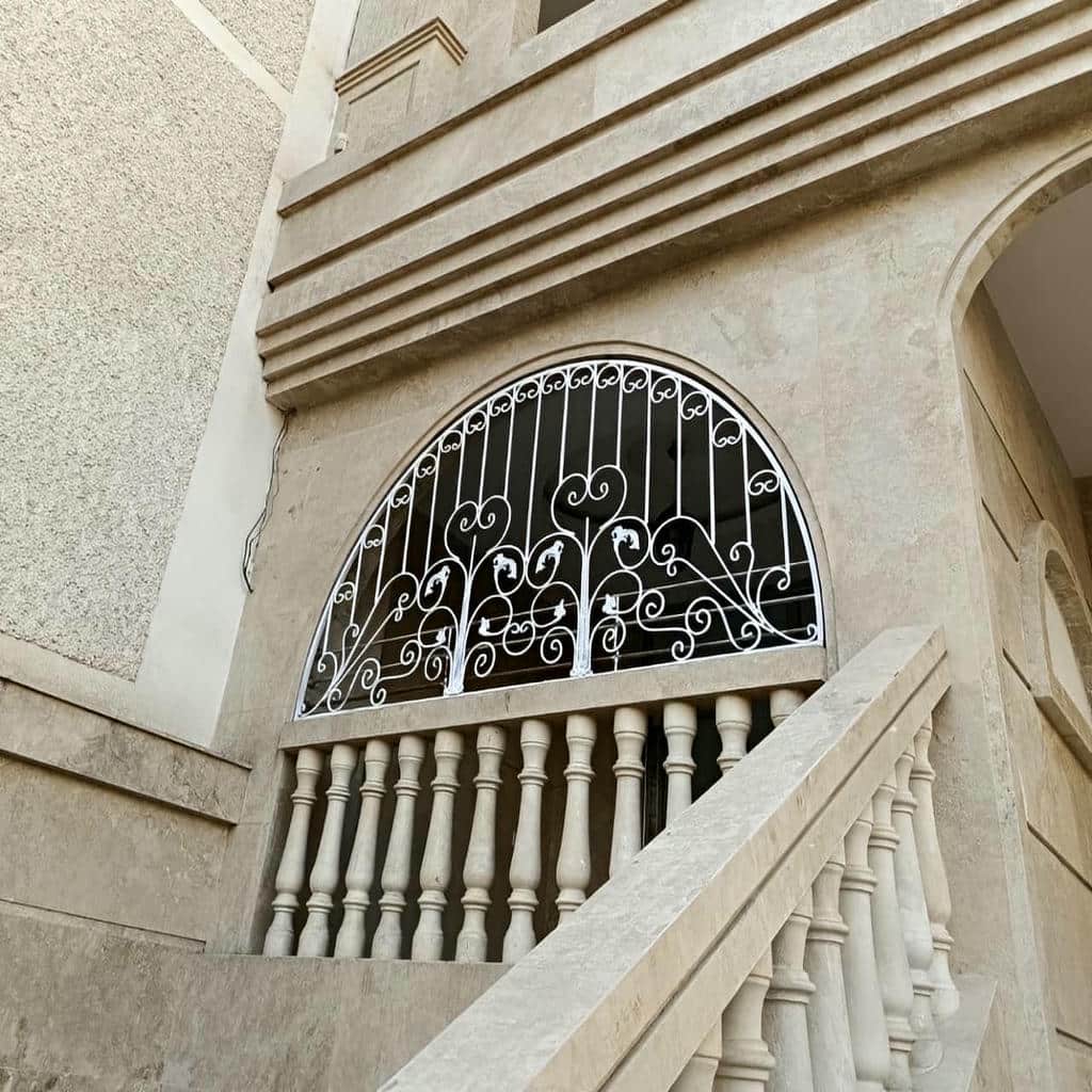قیمت حفاظ پنجره ویلایی نمای باغ ساده و تزئینی