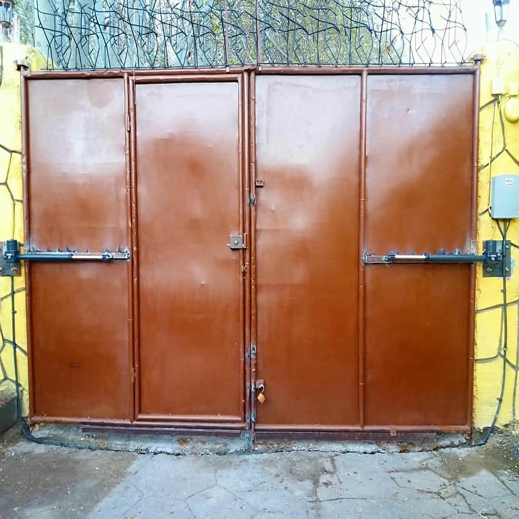 مقایسه جک پارکینگی تردد بالا هیدرولیکی و الکترومکانیکی