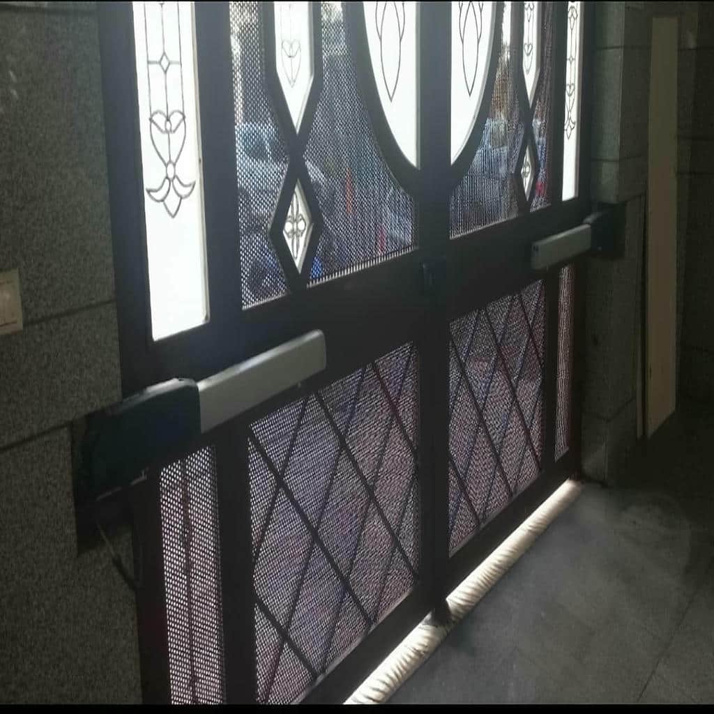 مقایسه ریموت درب پارکینگ کد لرنینگ دو دکمه و چهار دکمه