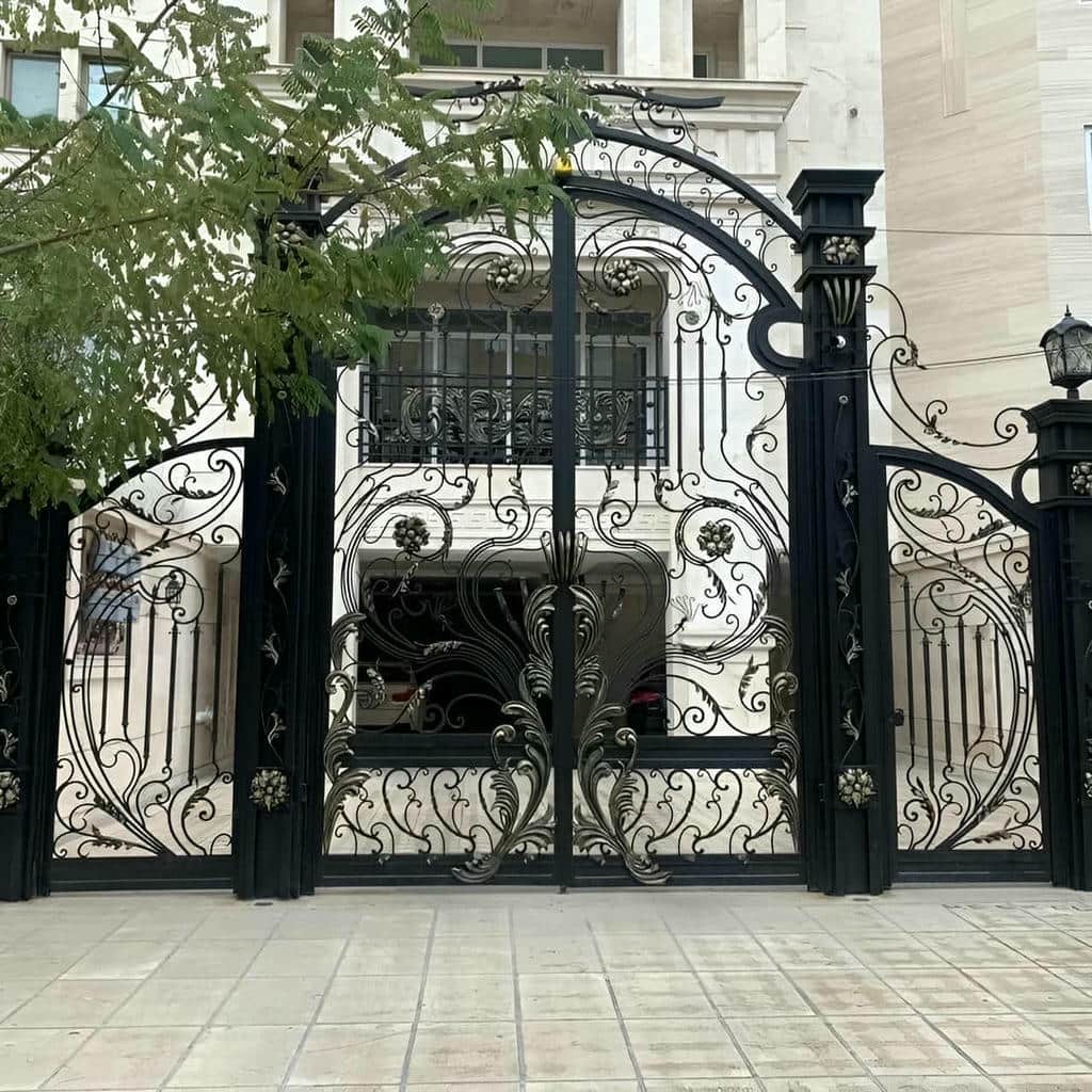 12 مدل درب پارکینگ شاسی فلزی تقویت شده