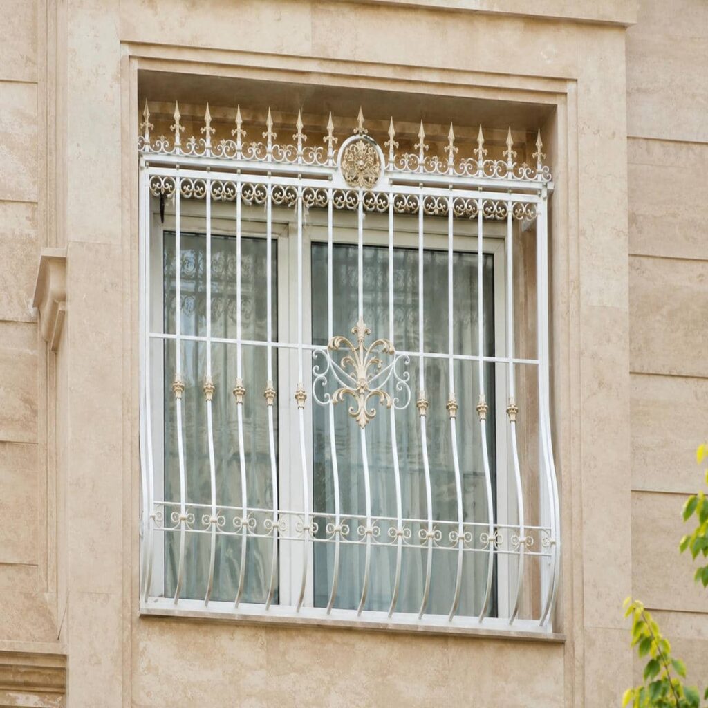 سفارش حفاظ پنجره قوسی کتیبه دار با کتیبه شعاعی