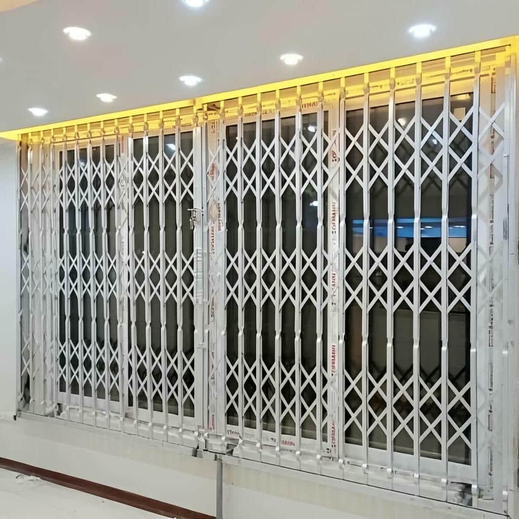 مقایسه حفاظ پنجره دوجداره ضد سرقت ثابت و بازشو