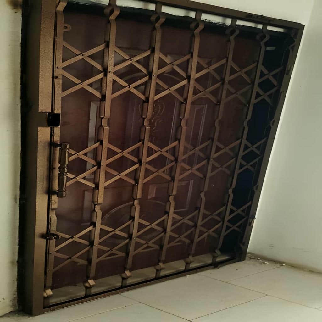 گارد آکاردئونی با قفل مقاوم