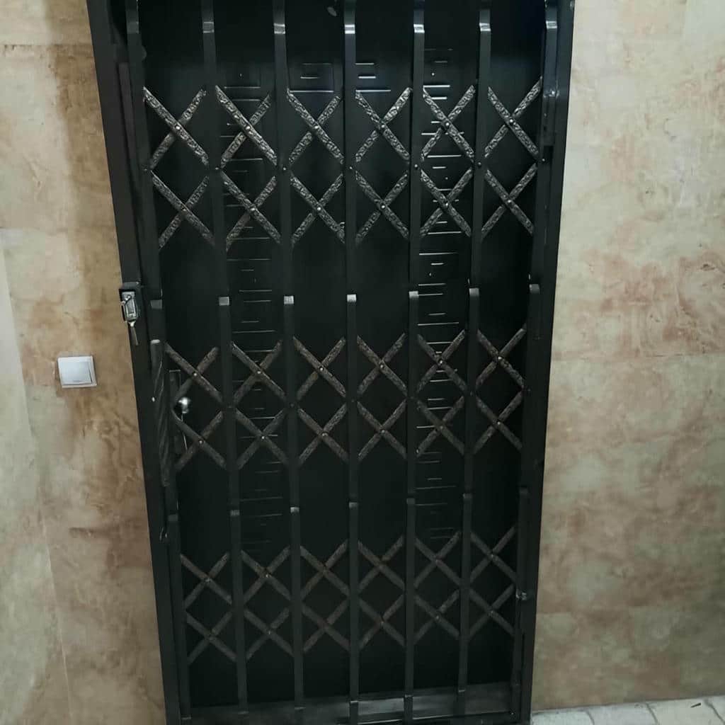 حفاظ آکاردئونی قفل دار ورودی