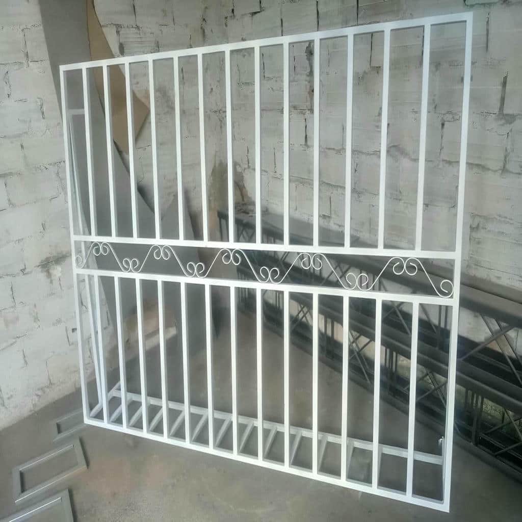 نرده پنجره فلزی مقاوم