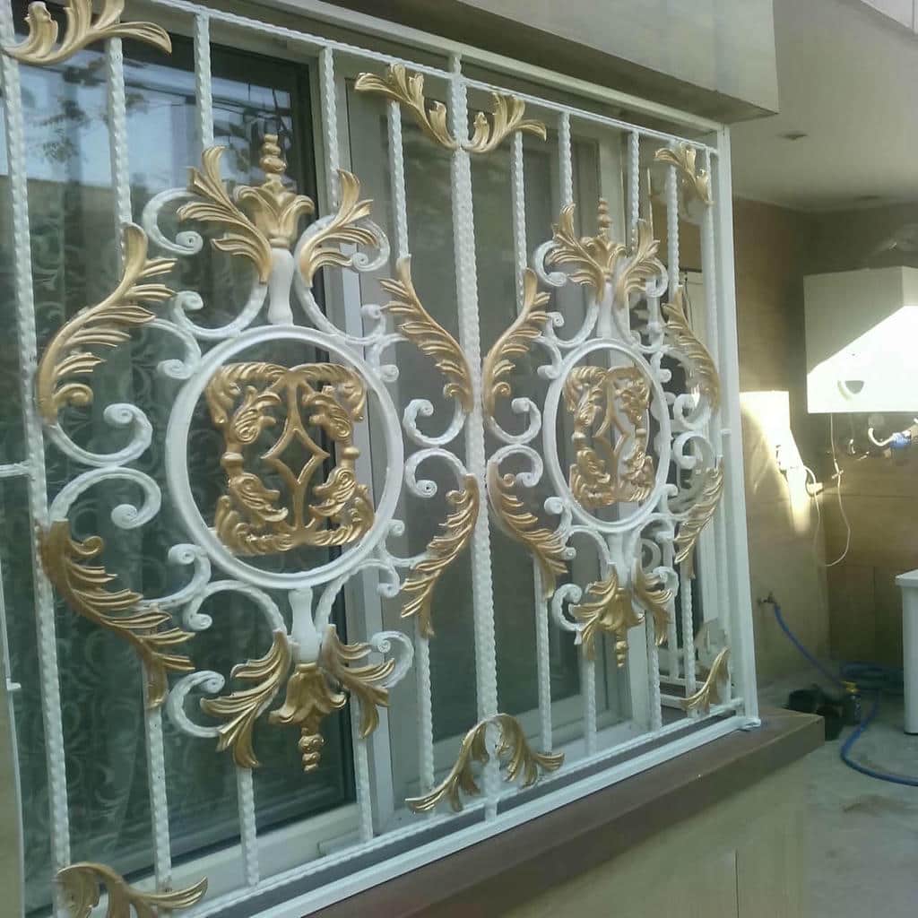 حفاظ فرفورژه پنجره ساختمان