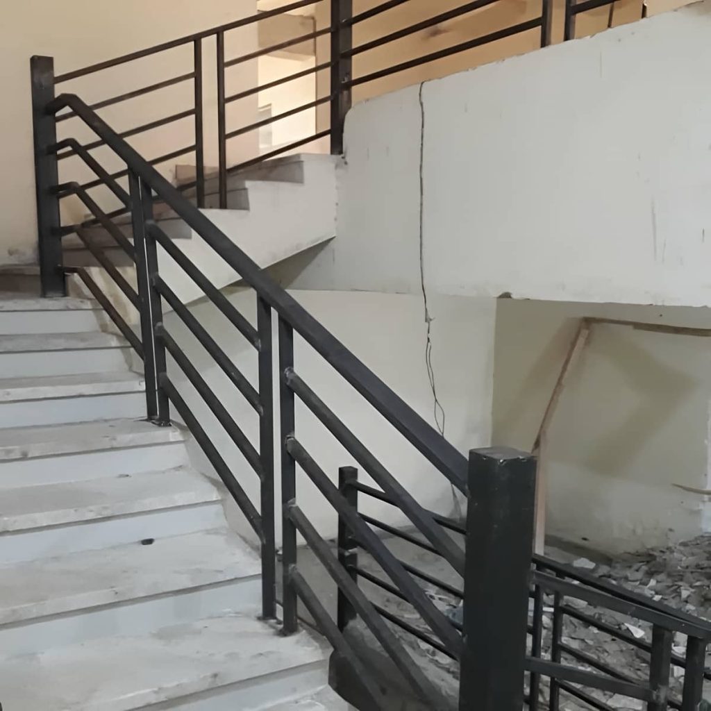 نرده فلزی بالکن سفارشی