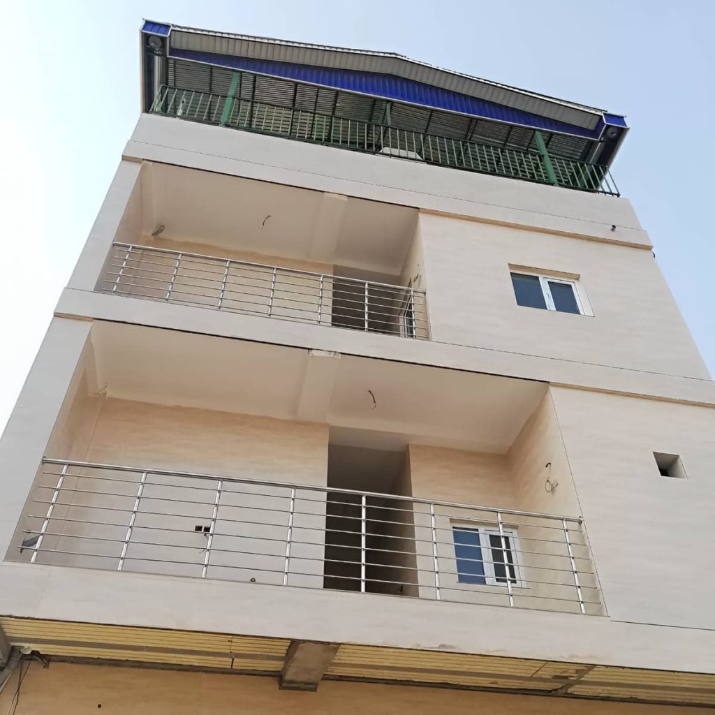 نرده راه پله کلاسیک فلزی