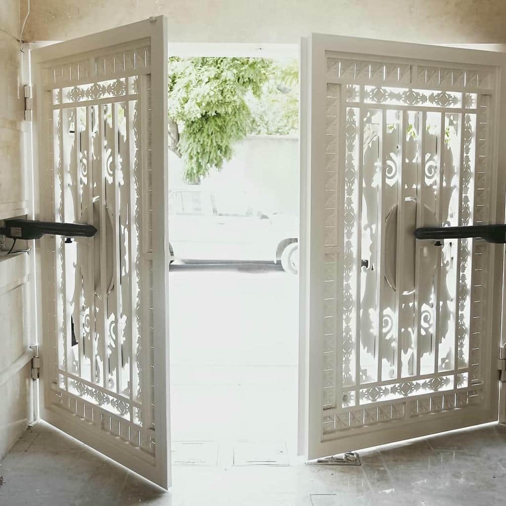جک ریلی درب حیاط فلزی