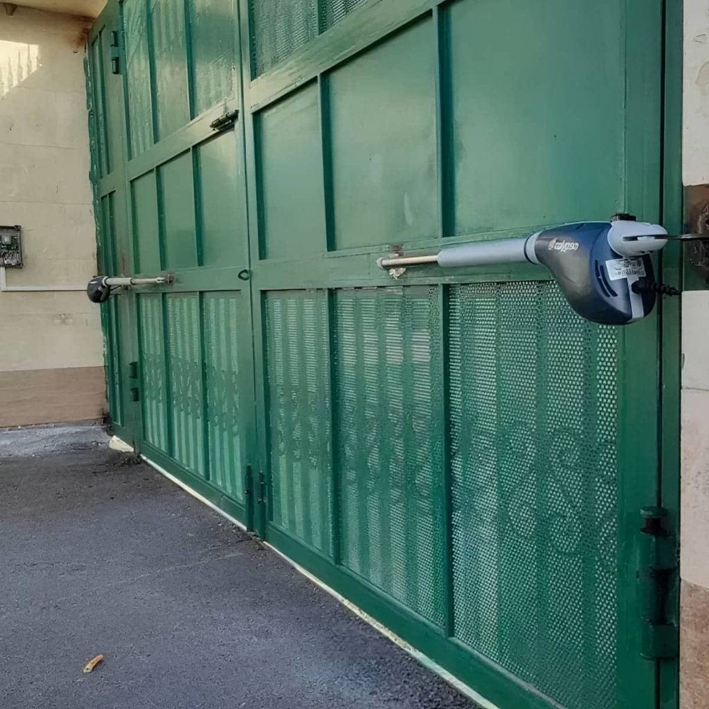 جک درب پارکینگ با موتور قدرتمند