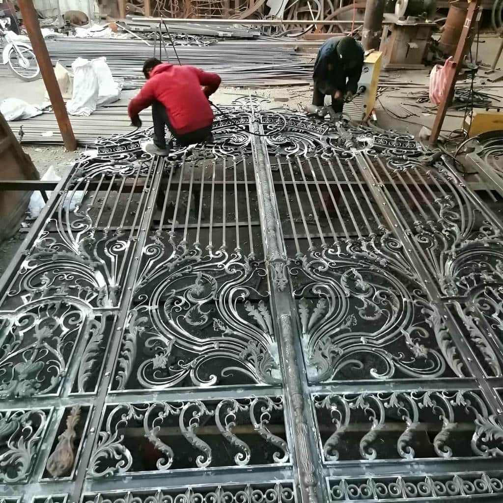 درب حیاط دو لنگه مسکونی
