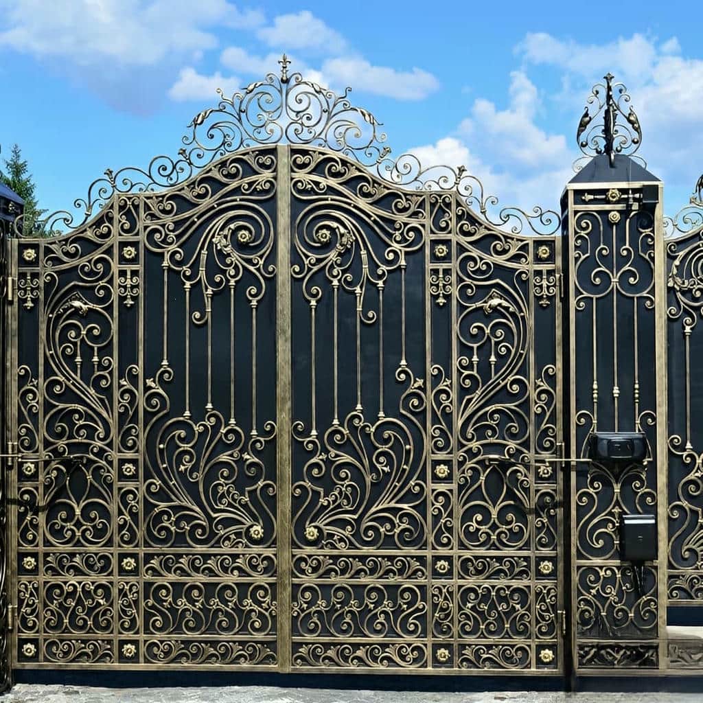 درب حیاط با طراحی مدرن