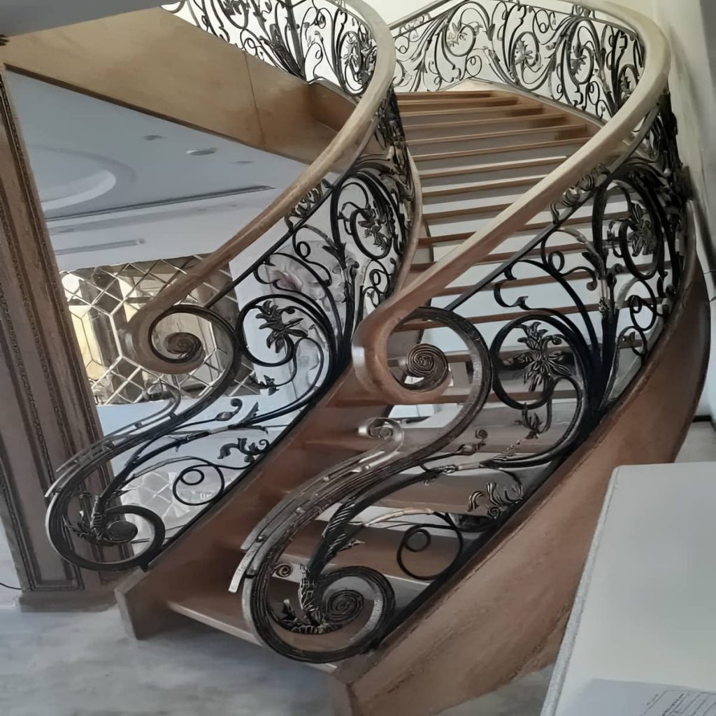 نرده فرفورژه داخلی ساختمان
