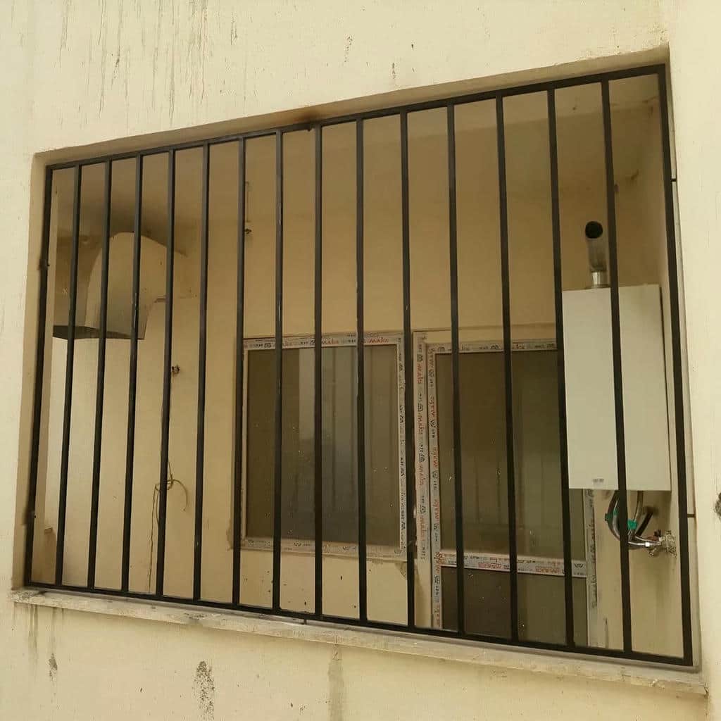 حفاظ پنجره باریک کنار گذر استان سیستان و بلوچستان