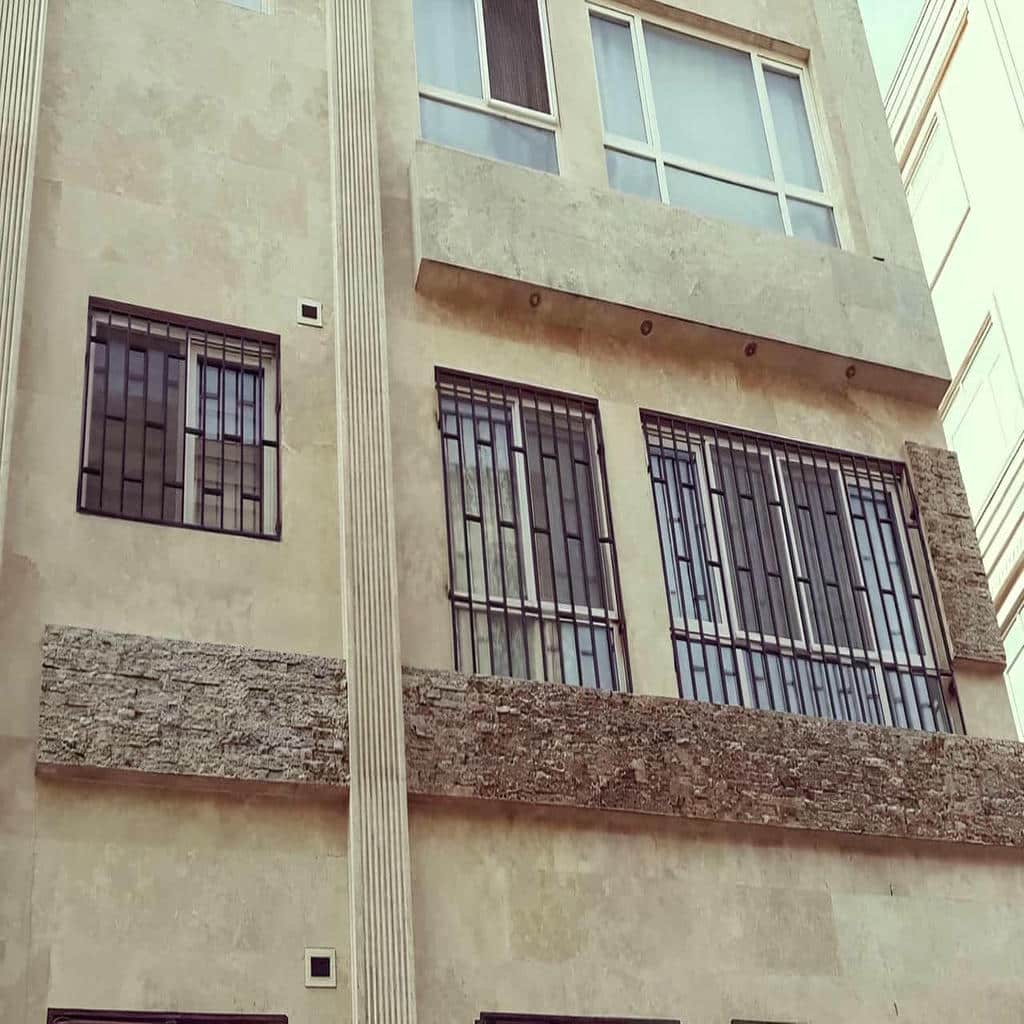 حفاظ پنجره مشکی اتاق نگهبانی در استان بوشهر